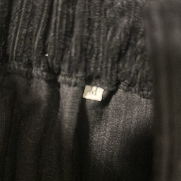 Corduroy skirt - Picture 2 of 2